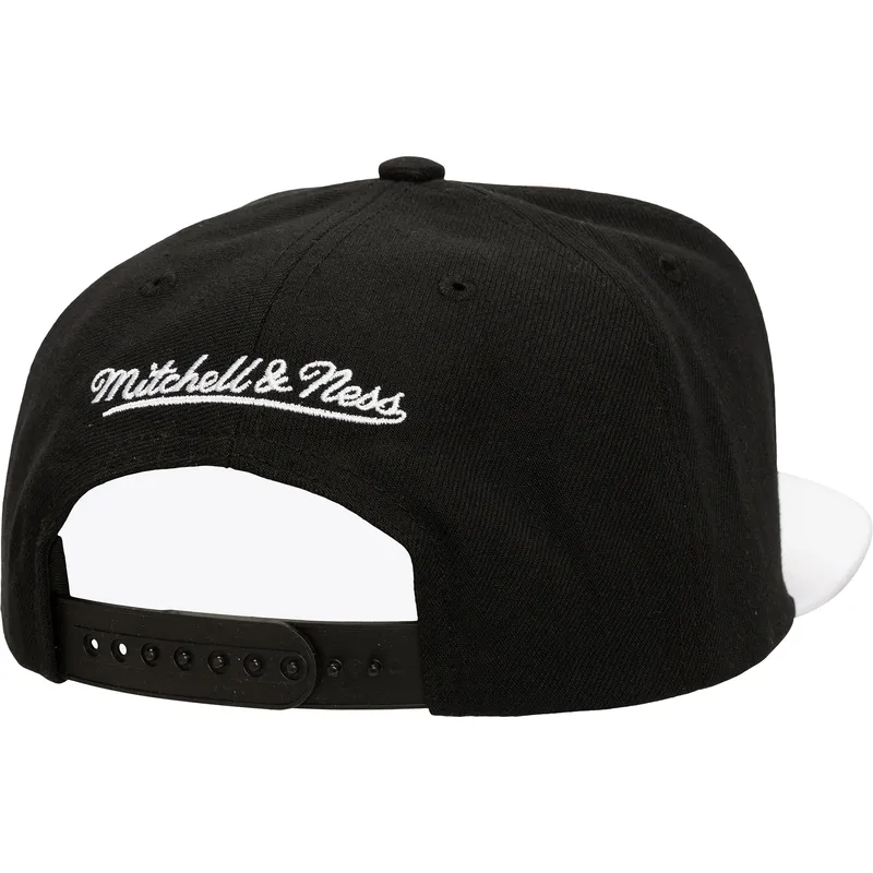 siltovka-rovna-biely-snapback-old-cut-chicago-bulls-nba-mitchell-ness