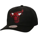 siltovka-zaoblena-cierna-snapback-tilted-pro-chicago-bulls-nba-mitchell-ness