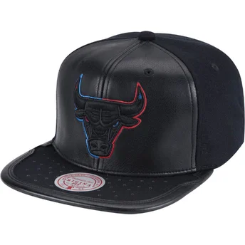 Schwarze, rote und blaue Snapback-Flatcap Day One der Chicago Bulls NBA von Mitchell & Ness