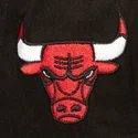 siltovka-zaoblena-cierna-snapback-shady-suede-pro-chicago-bulls-nba-mitchell-ness