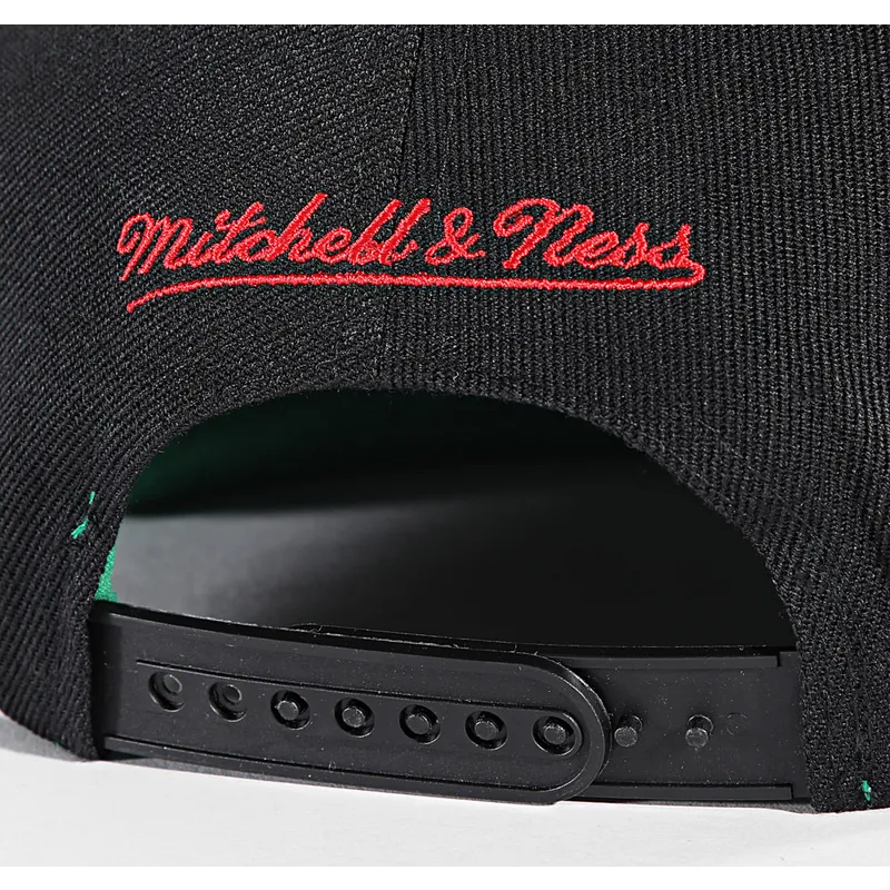 siltovka-rovna-cierna-snapback-triple-play-chicago-bulls-nba-mitchell-ness