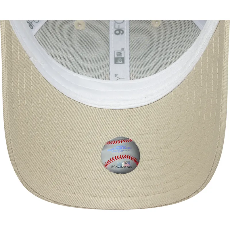 cap-zaoblena-beige-adjustable-strap-pre-deti-9forty-homefield-new-york-yankees-mlb-new-era cap-zaoblena-beige-adjustable-strap-pre-deti-9forty-homefield-new-york-yankees-mlb-new-era