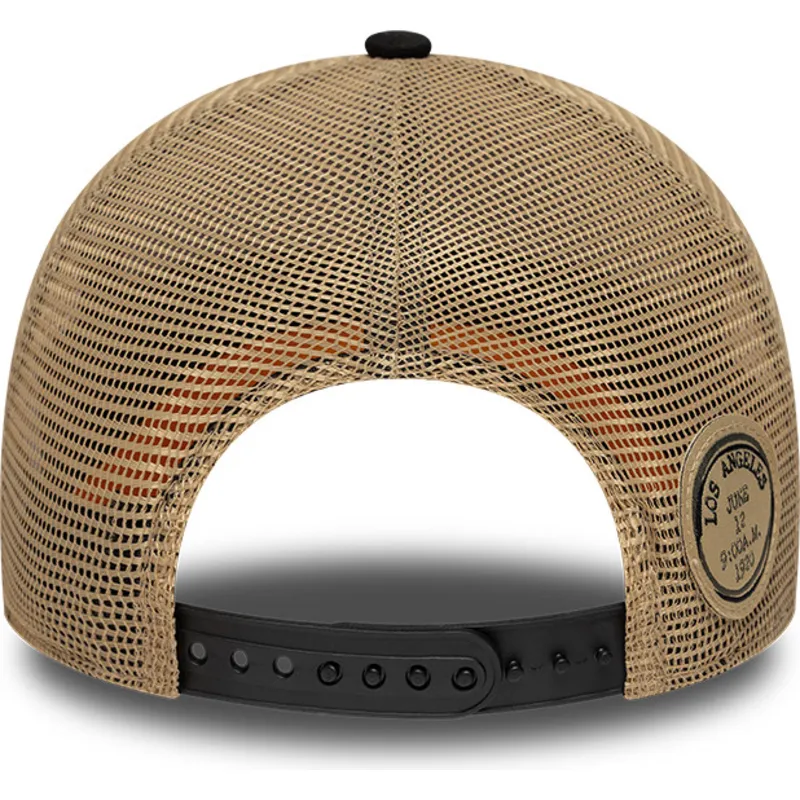 siltovka-zaoblena-bezova-snapback-pre-deti-a-frame-location-patch-new-era