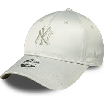 Grüne gebogene verstellbare Damenkappe 9FORTY Bow Back Satin der New York Yankees MLB von New Era