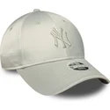 cap-zaoblena-green-adjustable-strap-9forty-bow-back-satin-new-york-yankees-mlb-new-era