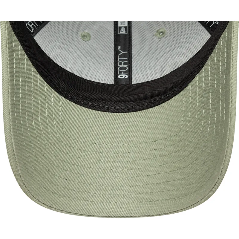 new-era-curved-brim-women-9forty-beaded-green-adjustable-cap
