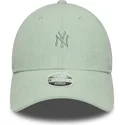 cap-zaoblena-green-adjustable-strap-9forty-mini-cord-new-york-yankees-mlb-new-era