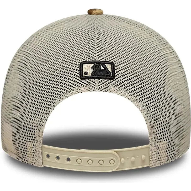 cap-zaoblena-leopard-snapback-9forty-m-crown-a-frame-leopard-new-york-yankees-mlb-new-era