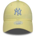 cap-zaoblena-yellow-adjustable-strap-9twenty-league-essential-midi-new-york-yankees-mlb-new-era