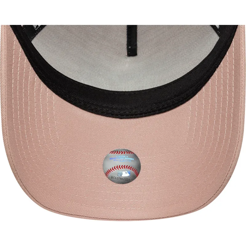 siltovka-zaoblena-ruzova-snapback-9forty-a-frame-floral-new-york-yankees-mlb-new-era