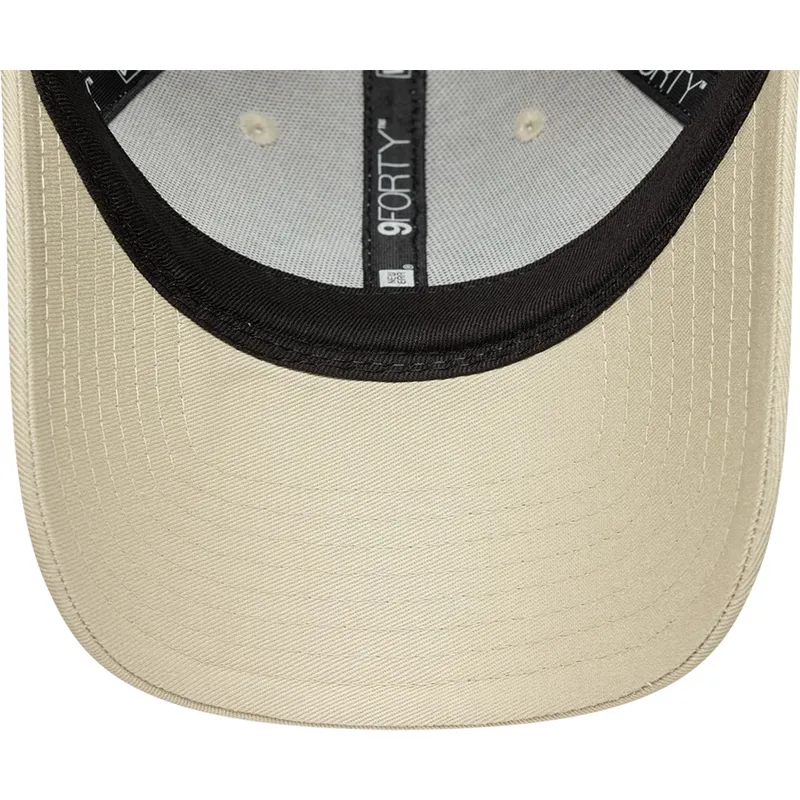 cap-zaoblena-beige-adjustable-strap-9forty-new-era cap-zaoblena-beige-adjustable-strap-9forty-new-era