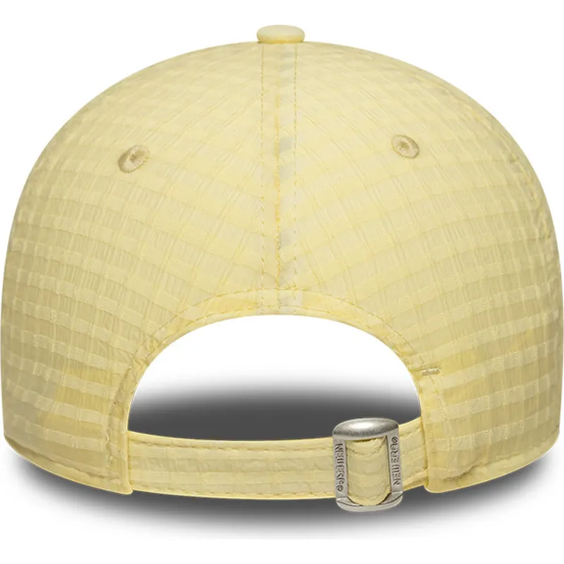 cap-zaoblena-yellow-adjustable-strap-9twenty-seersucker-new-york-yankees-mlb-new-era