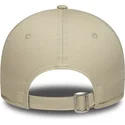 cap-zaoblena-beige-adjustable-strap-9forty-metallic-new-york-yankees-mlb-new-era
