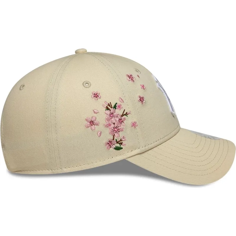 siltovka-zaoblena-bezova-nastavitelny-9forty-floral-icon-side-new-york-yankees-mlb-new-era