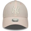 cap-zaoblena-pink-adjustable-strap-claro-9forty-linen-new-york-yankees-mlb-new-era