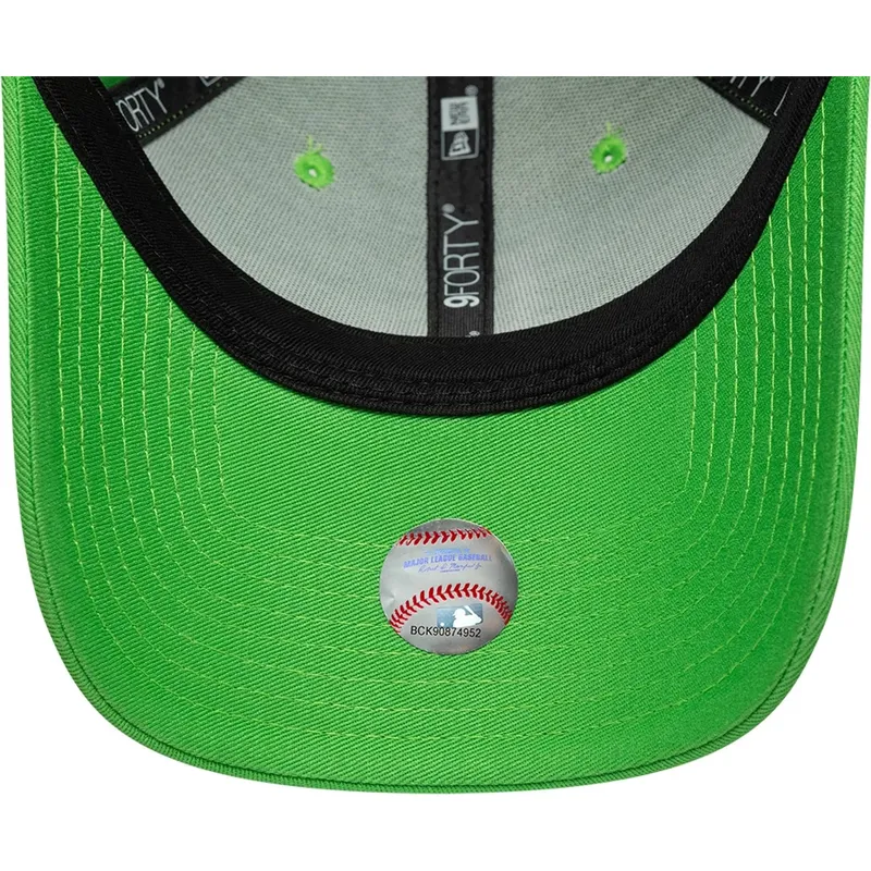 cap-zaoblena-green-adjustable-strap-claro-9forty-league-essential-los-angeles-dodgers-mlb-new-era
