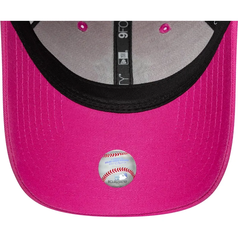cap-zaoblena-pink-adjustable-strap-9forty-team-outline-new-york-yankees-mlb-new-era
