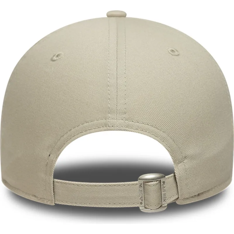 beige-verstellbare-curved-cap-mit-beigem-logo-9forty-team-outline-der-los-angeles-lakers-nba-von-new-era