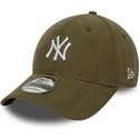 siltovky-zaoblena-zelena-nastavitelny-pasik-9forty-soft-cord-new-york-yankees-mlb-new-era