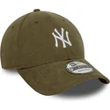 cap-zaoblena-green-adjustable-strap-9forty-soft-cord-new-york-yankees-mlb-new-era