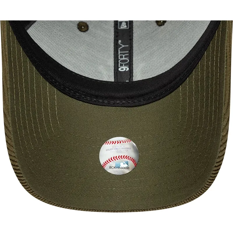 cap-zaoblena-green-adjustable-strap-9forty-soft-cord-new-york-yankees-mlb-new-era cap-zaoblena-green-adjustable-strap-9forty-soft-cord-new-york-yankees-mlb-new-era