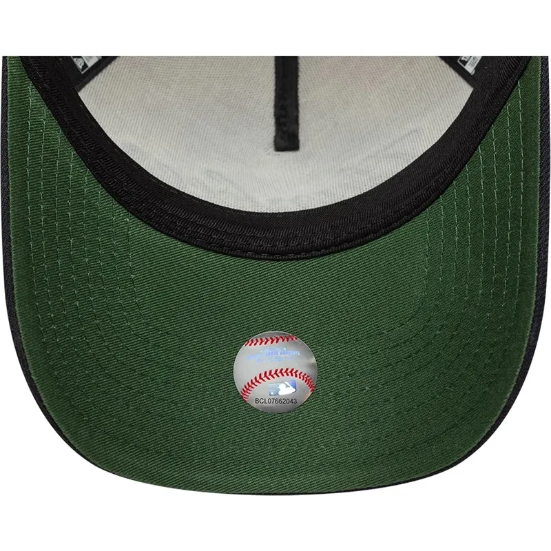 cap-zaoblena-beige-snapback-e-frame-city-icon-new-york-yankees-mlb-new-era