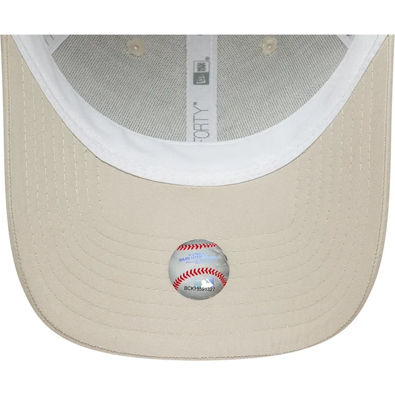 cap-zaoblena-beige-adjustable-strap-9forty-homefield-midi-new-york-yankees-mlb-new-era