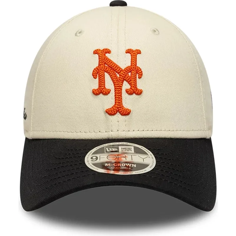 beige-und-schwarze-gebogene-snapback-kappe-9forty-m-crown-side-script-der-new-york-mets-mlb-von-new-era