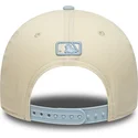 cap-zaoblena-beige-snapback-9forty-m-crown-side-script-new-york-yankees-mlb-new-era