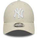 beige-gebogene-snapback-kappe-9forty-m-crown-linen-der-new-york-yankees-mlb-von-new-era