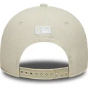 cap-zaoblena-beige-snapback-9forty-m-crown-linen-new-york-yankees-mlb-new-era
