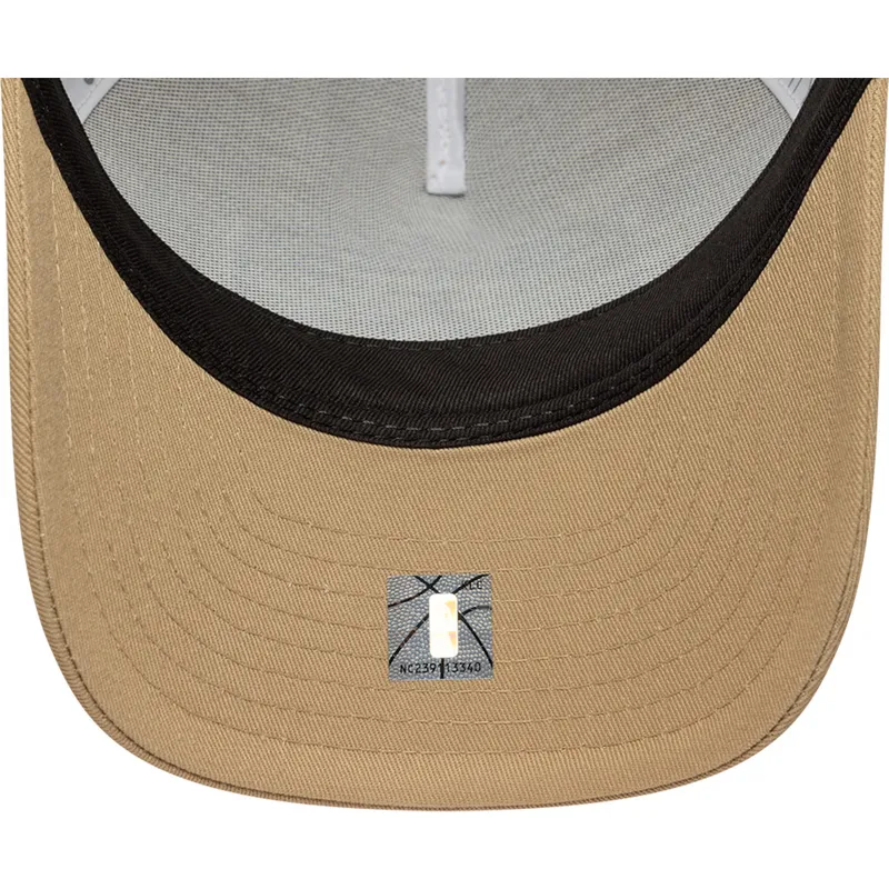 siltovka-zaoblena-bezova-snapback-9forty-m-crown-a-frame-los-angeles-lakers-nba-new-era