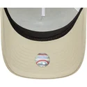 siltovka-zaoblena-bezova-snapback-9forty-m-crown-a-frame-new-york-yankees-mlb-new-era