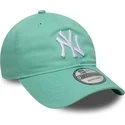 hellgrune-verstellbare-curved-cap-9twenty-league-essential-der-new-york-yankees-mlb-von-new-era