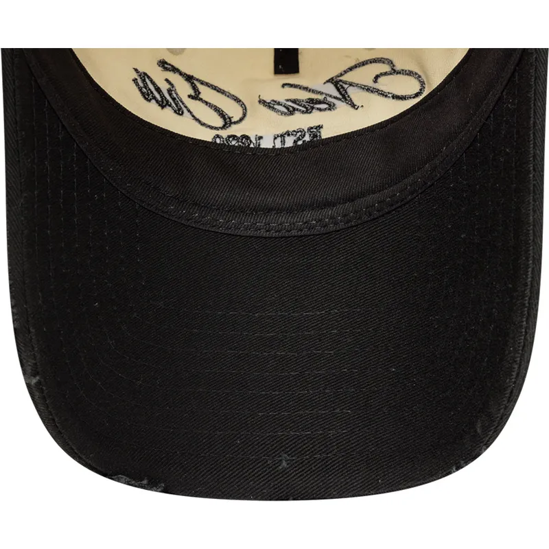 gebogene-beige-und-schwarze-verstellbare-kappe-9twenty-wash-distress-a-frame-von-new-era