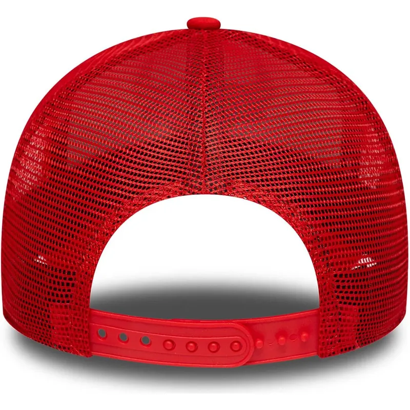 cap-zaoblena-red-snapback-a-frame-side-patch-chicago-bulls-nba-new-era