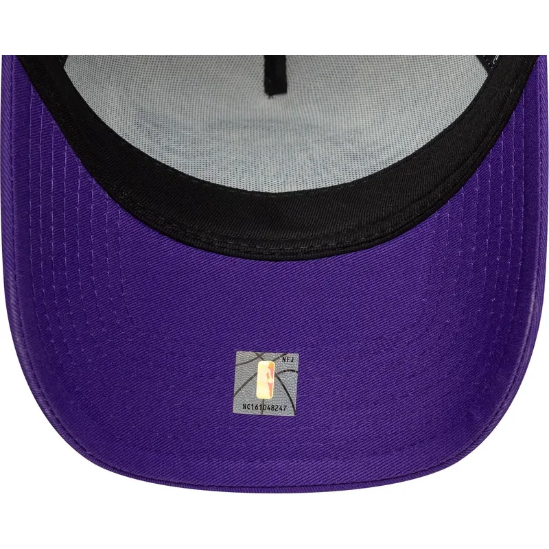 siltovka-zaoblena-fialova-snapback-a-frame-side-patch-los-angeles-lakers-nba-new-era siltovka-zaoblena-fialova-snapback-a-frame-side-patch-los-angeles-lakers-nba-new-era