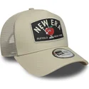 gorra-trucker-beige-a-frame-summer-patch-de-new-era