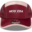cap-zaoblena-5-panel-red-adjustable-strap-runner-new-era