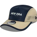 gorra-5-panel-curva-azul-marino-ajustable-runner-colour-block-de-new-era