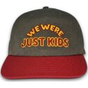 gorra-curva-gris-y-roja-snapback-just-kids-the-retro-de-homenage