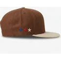 gorra-plana-marron-oscuro-snapback-squadron-military-surplus-the-retro-de-homenage