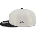 beige-und-schwarze-flache-snapback-kappe-9fifty-training-pack-2026-der-las-vegas-raiders-nfl-von-new-era