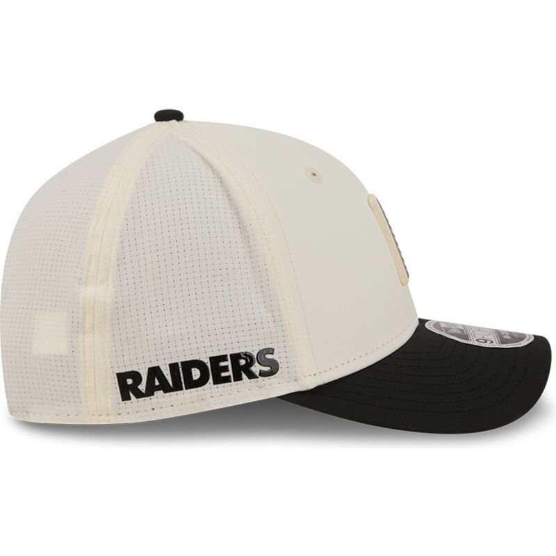 siltovka-zaoblena-bezova-snapback-9forty-m-crown-training-pack-2026-las-vegas-raiders-nfl-new-era
