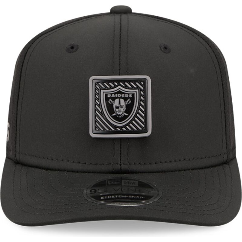 siltovka-zaoblena-cierna-snapback-9seventy-stretch-snap-training-pack-2026-las-vegas-raiders-nfl-new-era