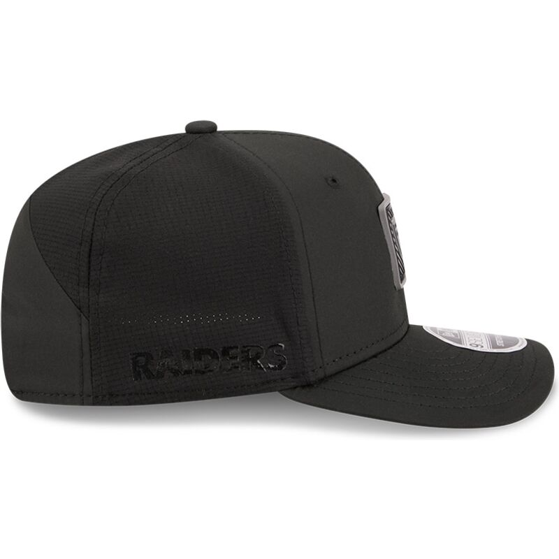 siltovka-zaoblena-cierna-snapback-9seventy-stretch-snap-training-pack-2026-las-vegas-raiders-nfl-new-era