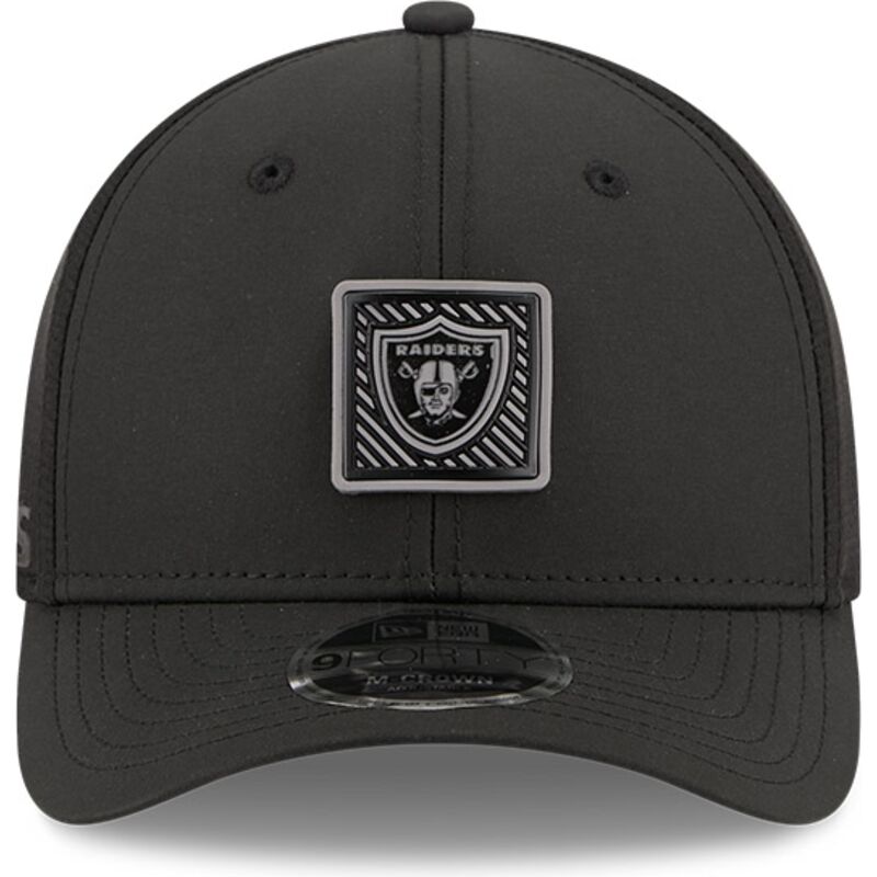 new-era-curved-brim-9forty-m-crown-training-pack-2026-las-vegas-raiders-nfl-black-snapback-cap