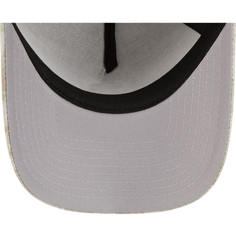 cap-zaoblena-beige-ajustada-59forty-a-frame-leafy-palm-chicago-white-sox-mlb-new-era cap-zaoblena-beige-ajustada-59forty-a-frame-leafy-palm-chicago-white-sox-mlb-new-era