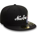 schwarze-anliegende-59fifty-floral-emb-flatcap-von-new-era