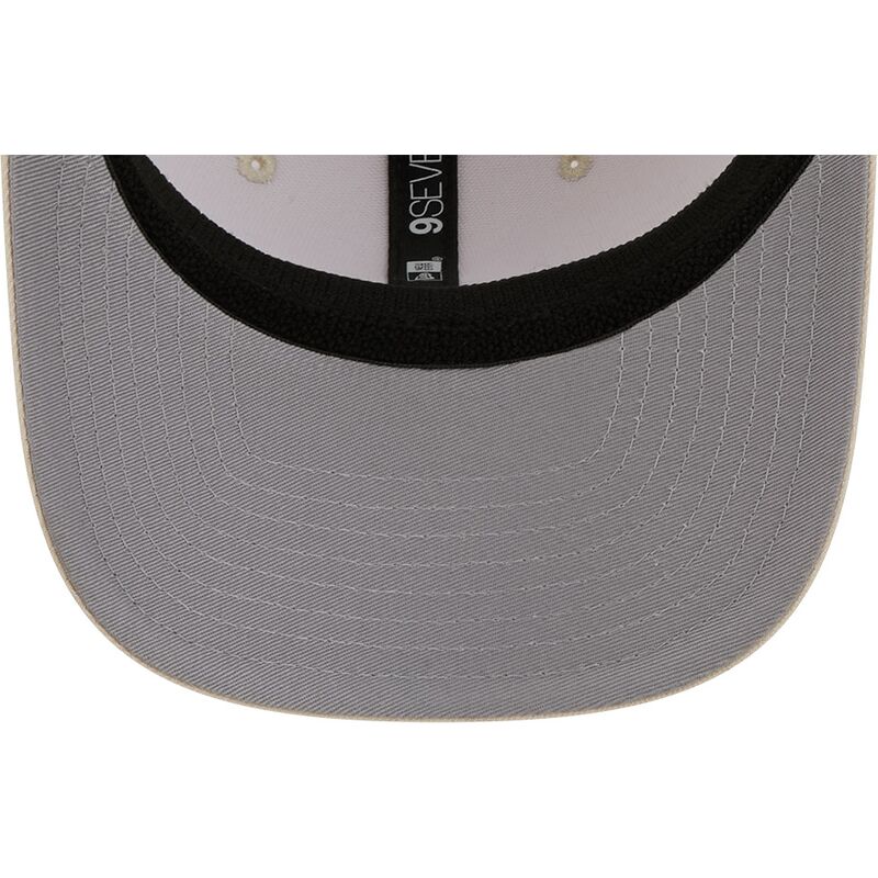 siltovka-zaoblena-bezova-snapback-9seventy-stretch-snap-color-pack-los-angeles-dodgers-mlb-new-era